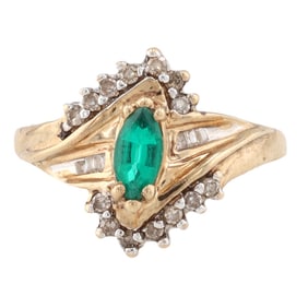 Signed Diamond Emerald 10K Gold Cocktail Ring Size 6.75