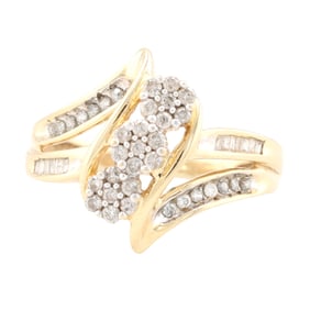 SUN Diamond 10K Gold Cocktail Ring Size 6.75