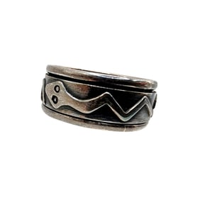 950 Tribal Design Spinner Ring Sz 9