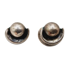 Signed 'JSE' Mexico Sterling Crescent Moon Earrings