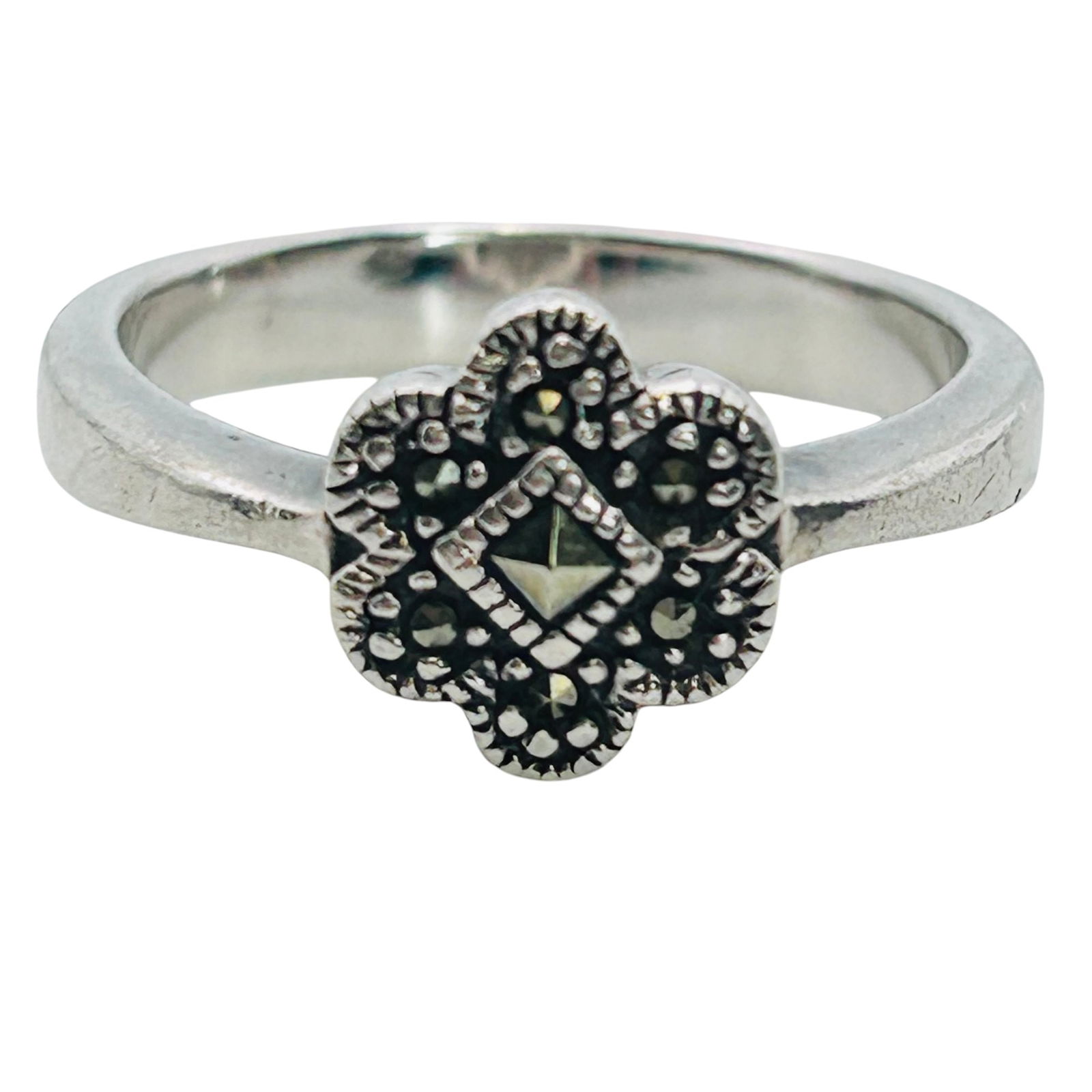 Marcasite Sterling Flower Ring Size 7, 4.1 G: Marcasite Sterling flower ring size 7 4.1 g