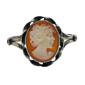 Sterling Cameo Ring Size 5, 1.18 G