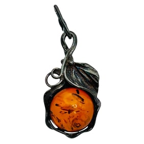 Sterling Amber Pendant 2.64 G