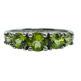 Peridot Sterling Five Stone Ring Size 7, 3.15 G