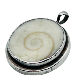 Soul Flower Shiva Shell Sterling Round Pendant 10.4 G