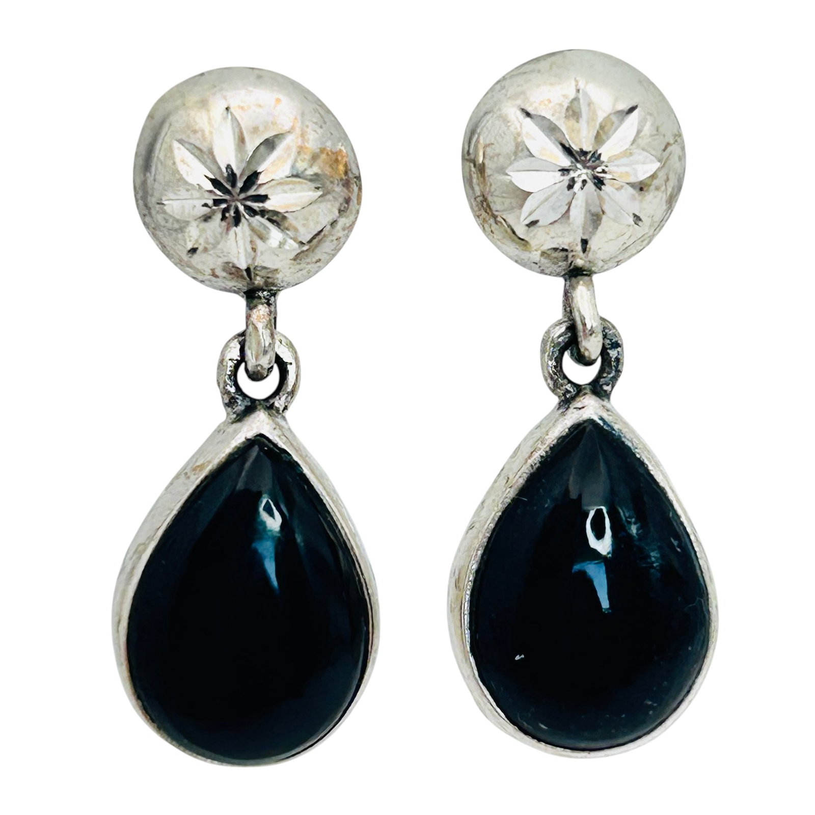 ONYX Sterling Teardrop Angle Earrings 5.75 G: ONYX Sterling teardrop angle earrings 5.75 g