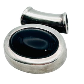 ONYX Sterling Oval Pendant 5.57g