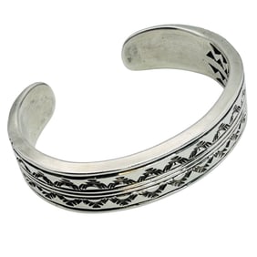 J? DELGARITO Navajo Sterling Solid Cuff Bracelet 105.38 G