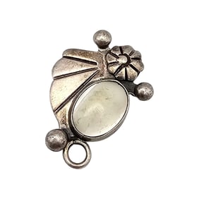 Navajo Quartz Sterling Silver Pendant 5.8 G