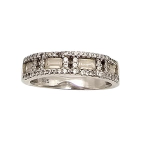 Rhinestone Sterling Silver Cocktail Ring Size 7 3.2 G