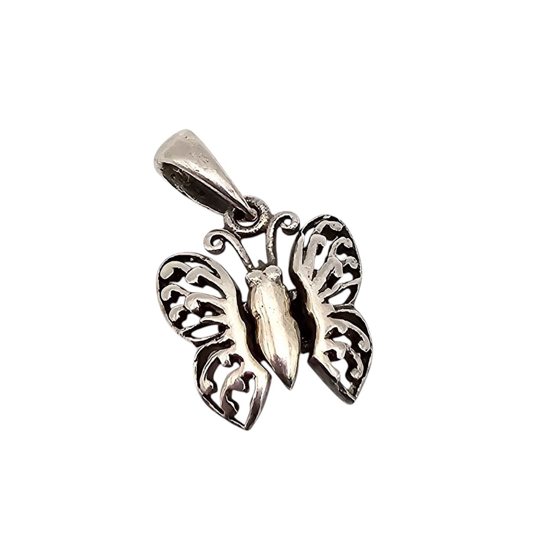 Sterling Silver Butterfly Pendant 2.8 G (1 of 4)