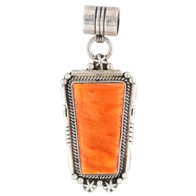 Running Bear Sterling Spiny Oyster Pendant