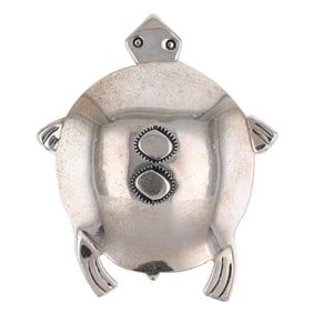 Three Smokes Trading Co. Signed H Navajo Sterling Turtle Brooch