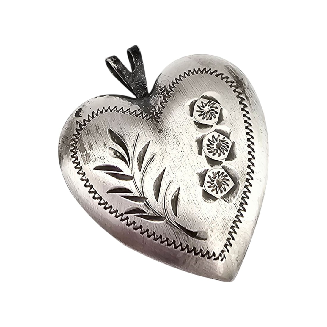 PPC Sterling Silver Etched Heart Locket Pendant 6 G: PPC Sterling Silver Etched Heart Locket Pendant 6 G