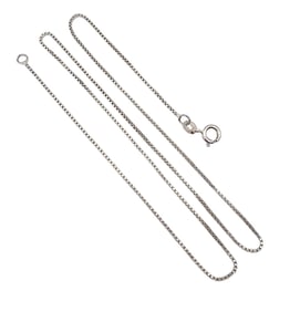 Sterling Silver Box Chain Necklace 2.6 G