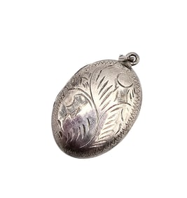 Sterling Silver Etched Locket Pendant 4.7 G