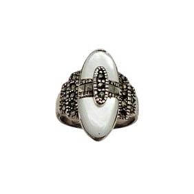 JC Mother Of Pearl Marcasite Sterling Silver Ring Size 6.5 6.2 G