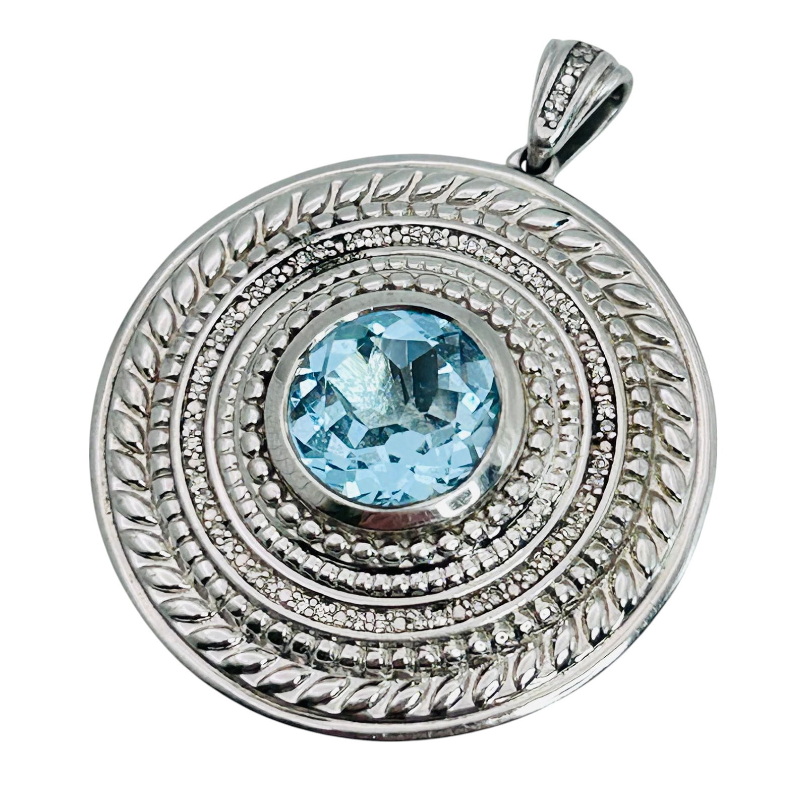 HOB Topaz And Diamond Surround Sterling Round Pendant 15.15 G (1 of 5)