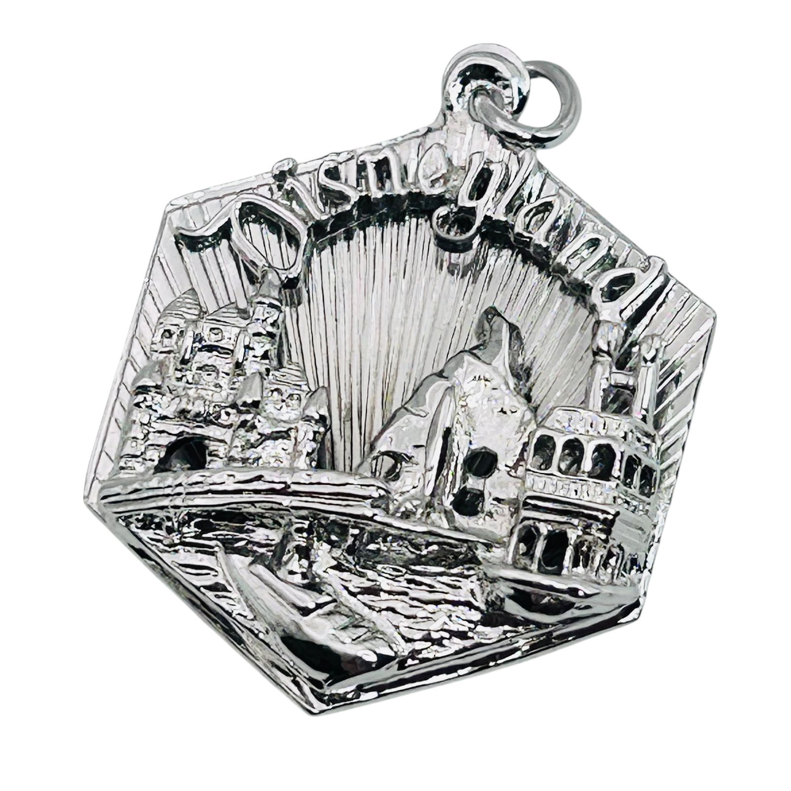 Disney Sterling Disneyland, Charm 8.17g (1 of 5)