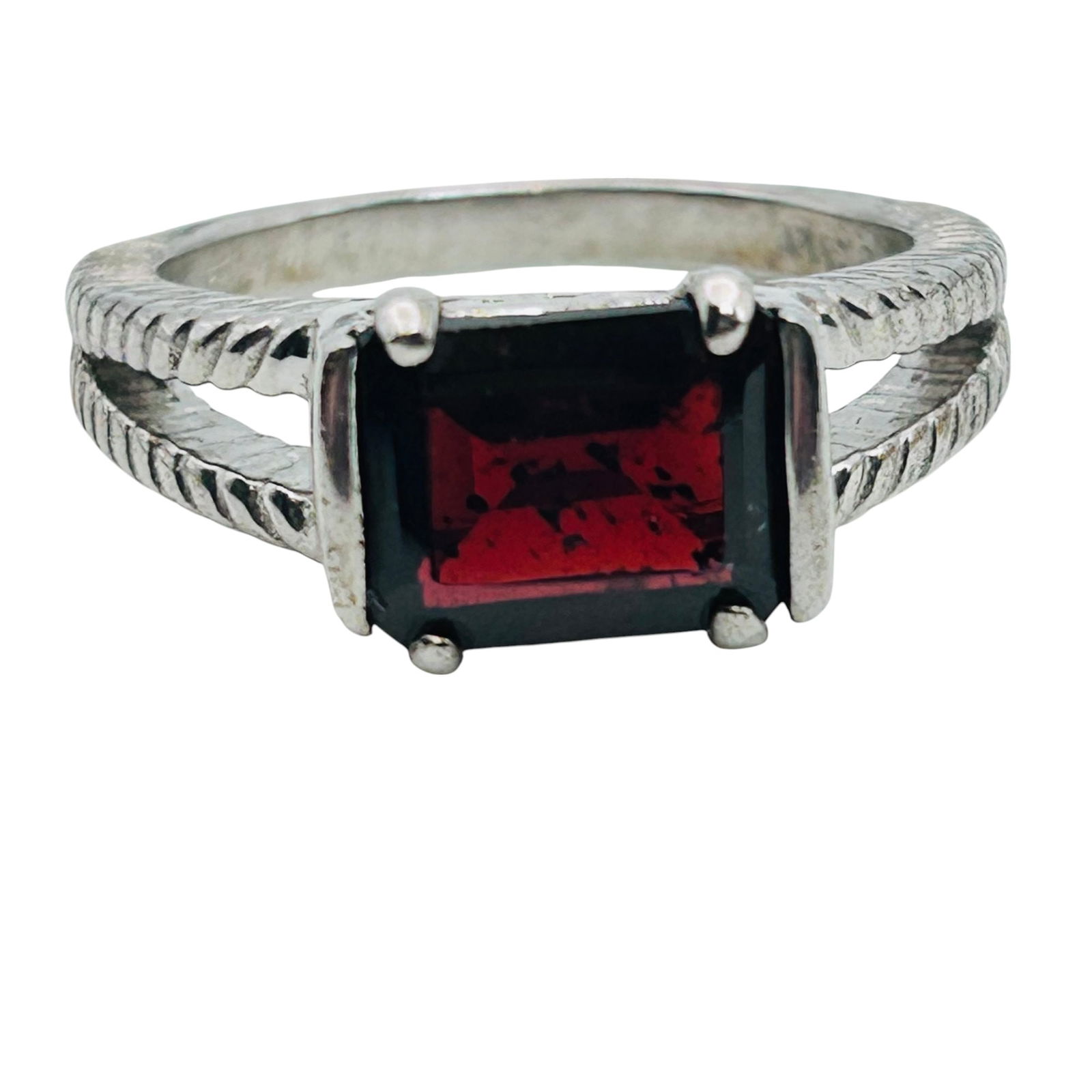 Avon Garnet Sterling Heart Ring Size 6, 3.94 G (1 of 4)