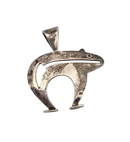 Ray Knifewing Navajo Sterling Silver Bear Pendant 5.5 G