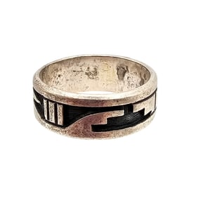 Tod Wadsworth Sterling Silver Aztec Style Ring Size 7.25 4.6 G