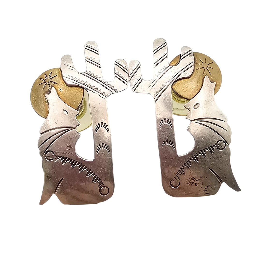 Native Sterling Silver Brass Coyote Howling At The Moon Earrings 5.3 G: Native Sterling Silver Brass Coyote Howling at the Moon Earrings 5.3 G