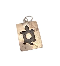 Navajo Sterling Silver Snapping Turtle Pendant 3.2 G