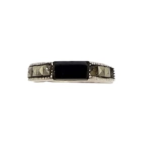 CW Marcasite Onyx Sterling Silver Ring Size 4.5 2.1 G