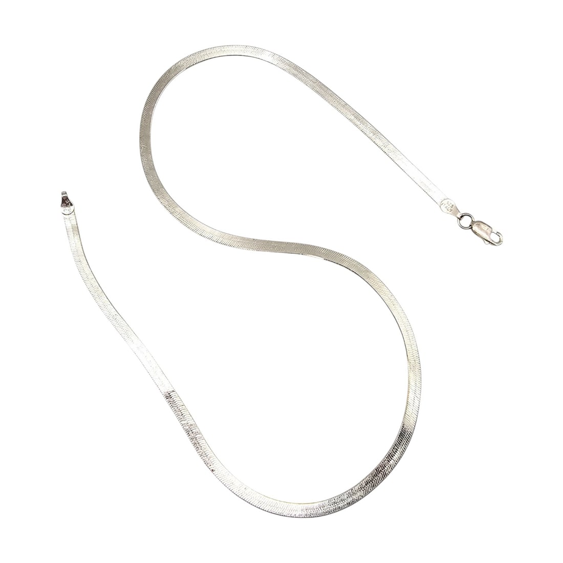 Italy Sterling Silver Flat Herringbone Necklace 5.3 G (1 of 3)