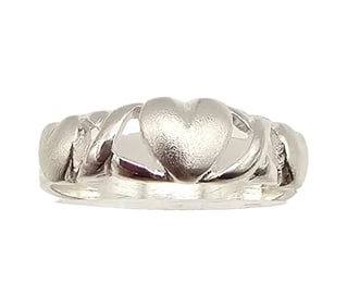 NF Sterling Silver Heart Ring Size 7 2.3 G