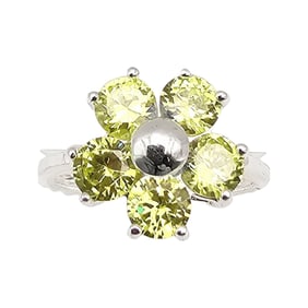 RJ Cubic Zirconia Flower Sterling Silver Cocktail Ring Size 7.75 4.1 G