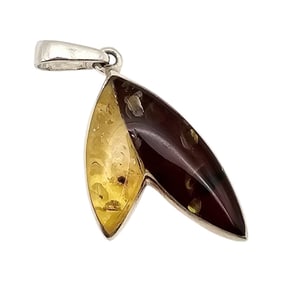 New Polish Amber Sterling Silver Pendant 4.2 G