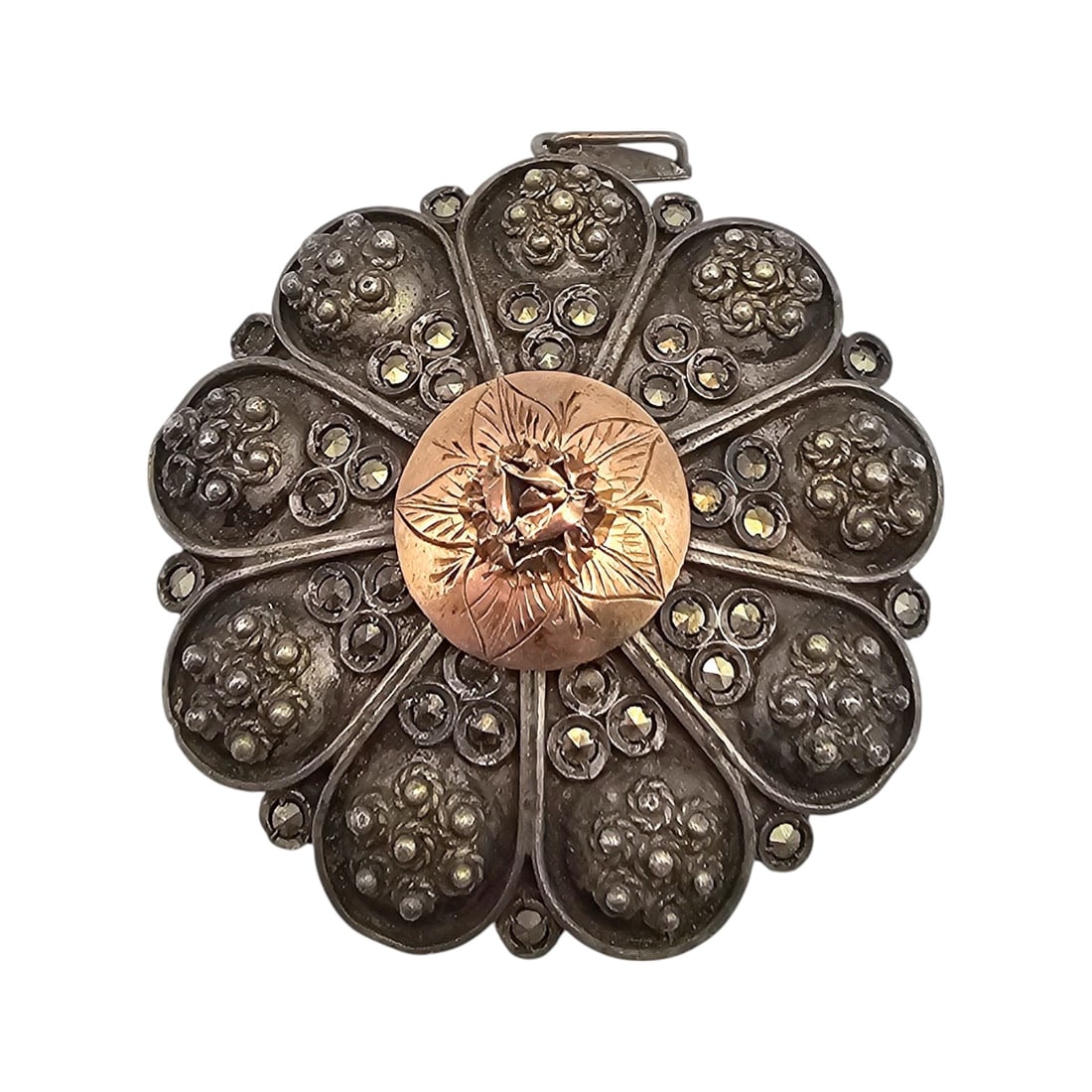 Signed 900 Sterling Silver Gold Filled Etruscan Brooch Pendant 27.9 G: Signed 900 Sterling Silver Gold Filled Etruscan Brooch Pendant 27.9 G