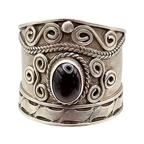 Red Center Sterling Silver Ring Size 7 4.5 G