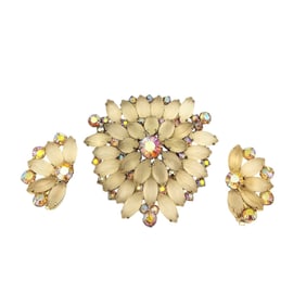 Vintage Iridescent Frosted Rhinestone Gold Tone Floral Brooch Earrings Set