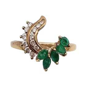 Signed 14K Gold Emerald Diamond Ring Size 5.75 2.7 G Approximately 0.55 TCW