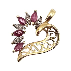 IGL Ruby Diamond 10K Gold Heart Pendant 1.1 G Approximately 0.28 TCW