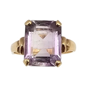 14K Gold Amethyst Ring Size 7.75 4.3 G Approximately 4.75 TCW