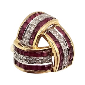 Signed 14K Gold Ruby Diamond Ring Size 6 3.8 G Approximately 1.47 TCW
