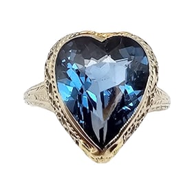 14K White Gold Topaz Filigree Heart Ring Size 7.75 3.5 G Approximately 5 TCW