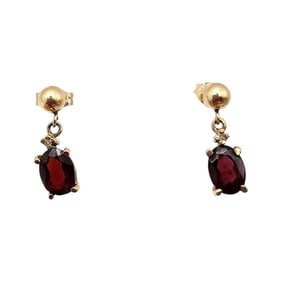 14K Gold Garnet Dangle Earrings 1.6 G Approximately 1 TCW