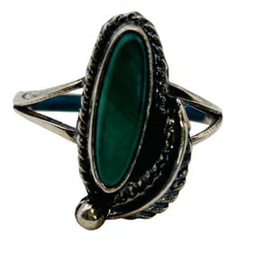 Navajo Sterling Malachite Ring Size 6.5, 2.88 G