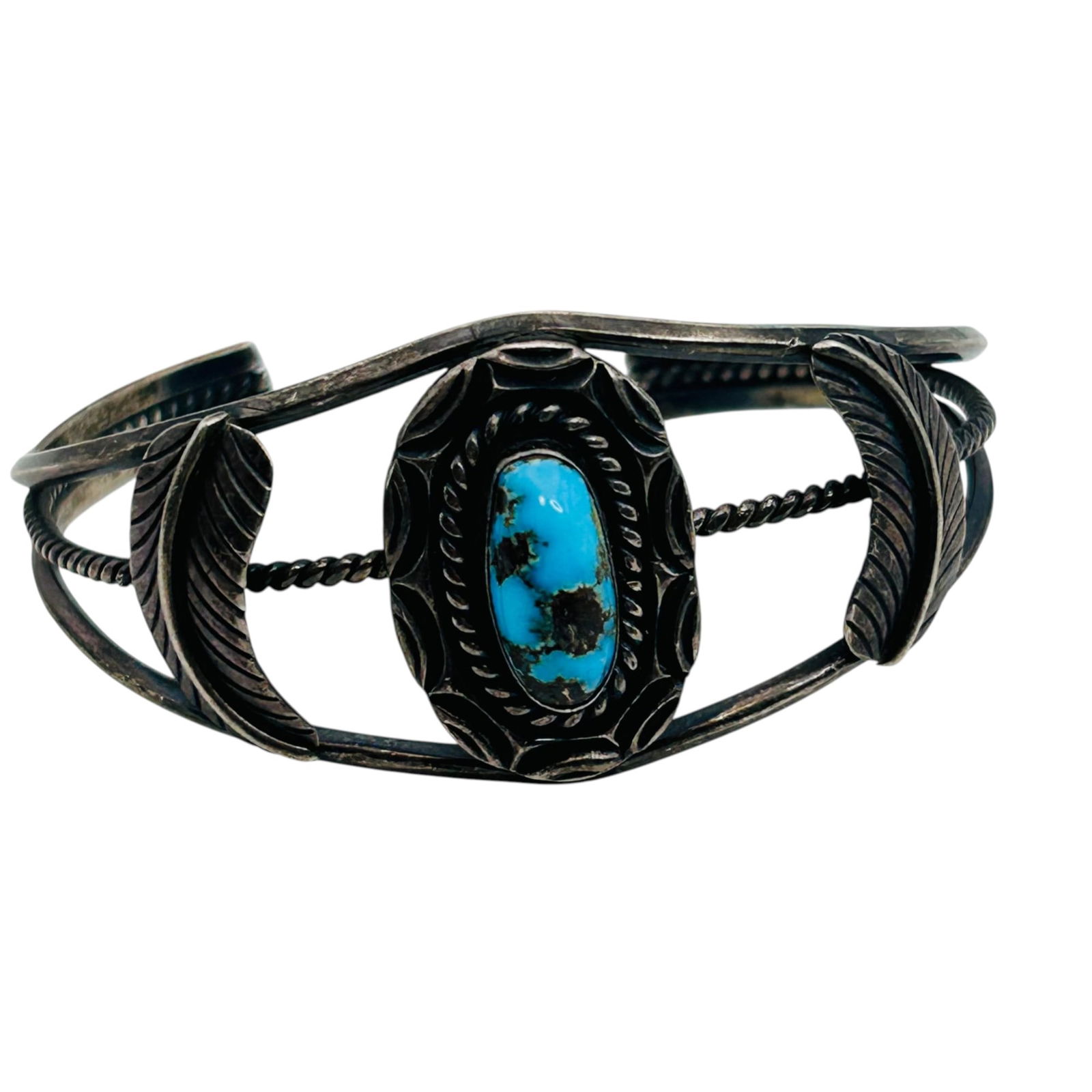 Navajo Turquoise Sterling Cuff Bracelet 17.64 G: Navajo turquoise Sterling cuff bracelet 17.64 g