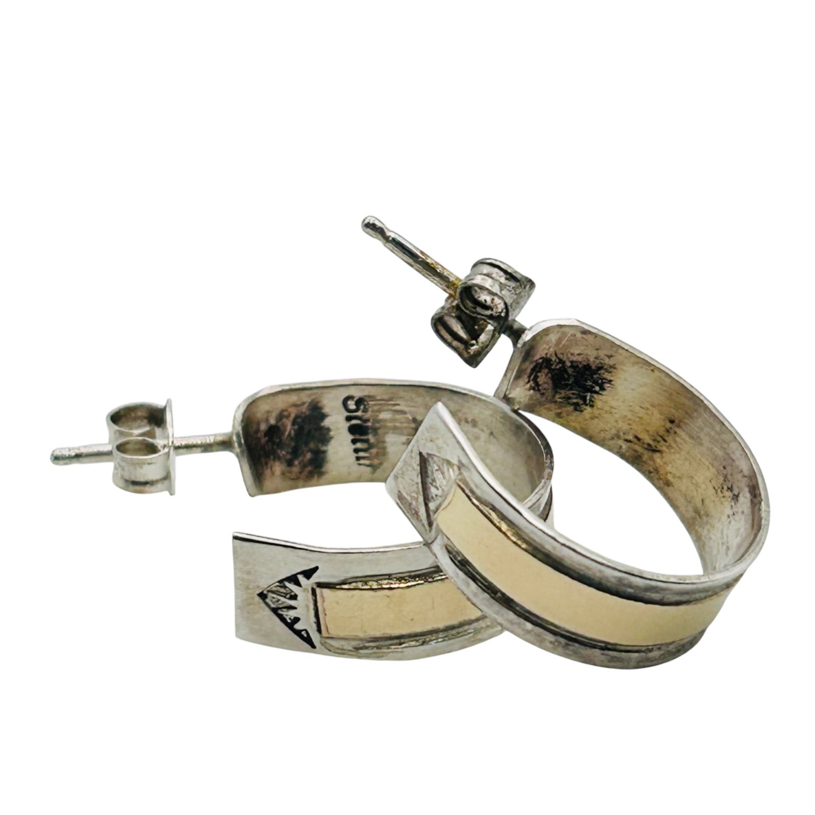 Navajo Sterling C Hoop Earrings 2.77 G: Navajo Sterling “C“ hoop earrings 2.77 g