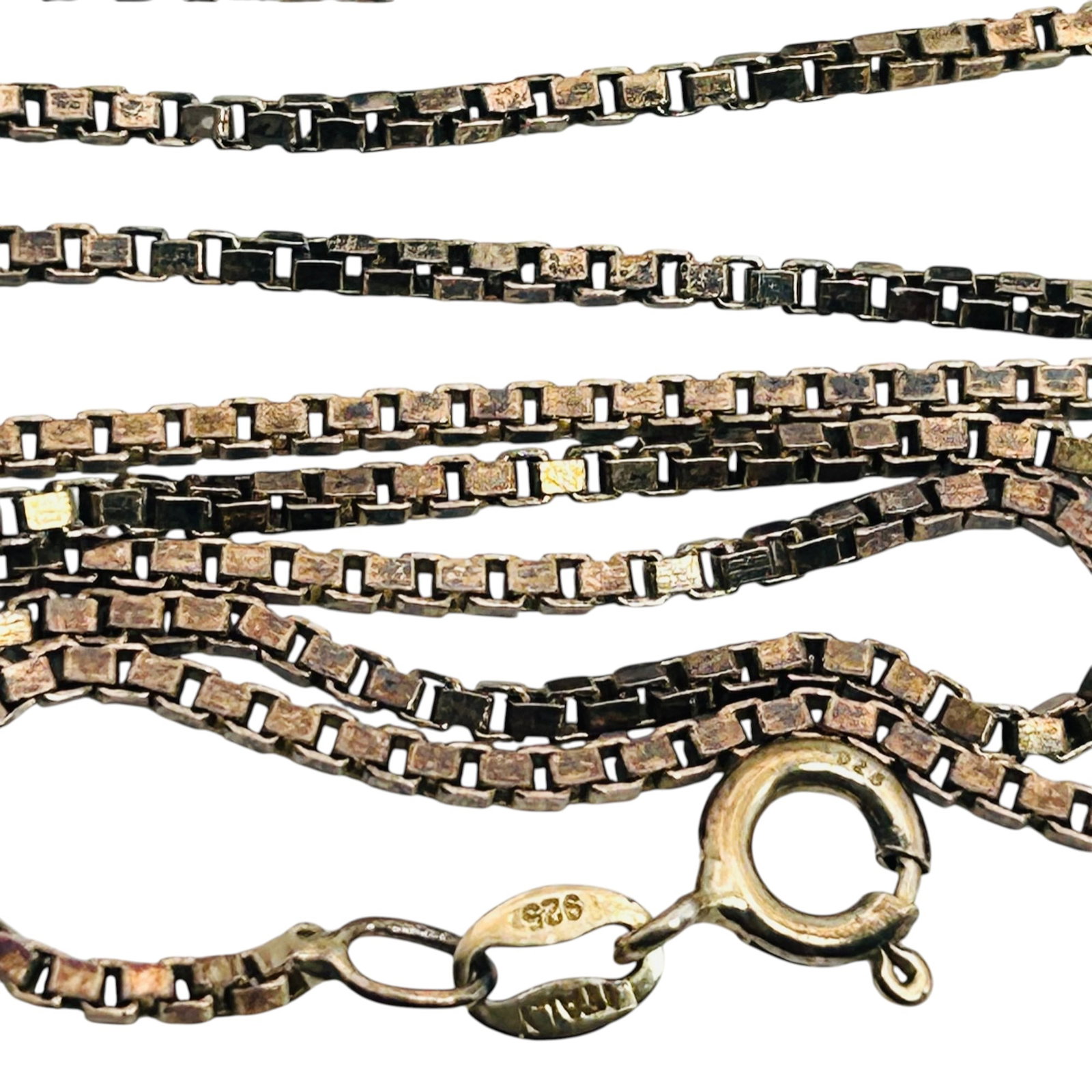 Italy Sterling Box Chain Necklace, 5.51 G: Italy Sterling box chain necklace 5.51 g