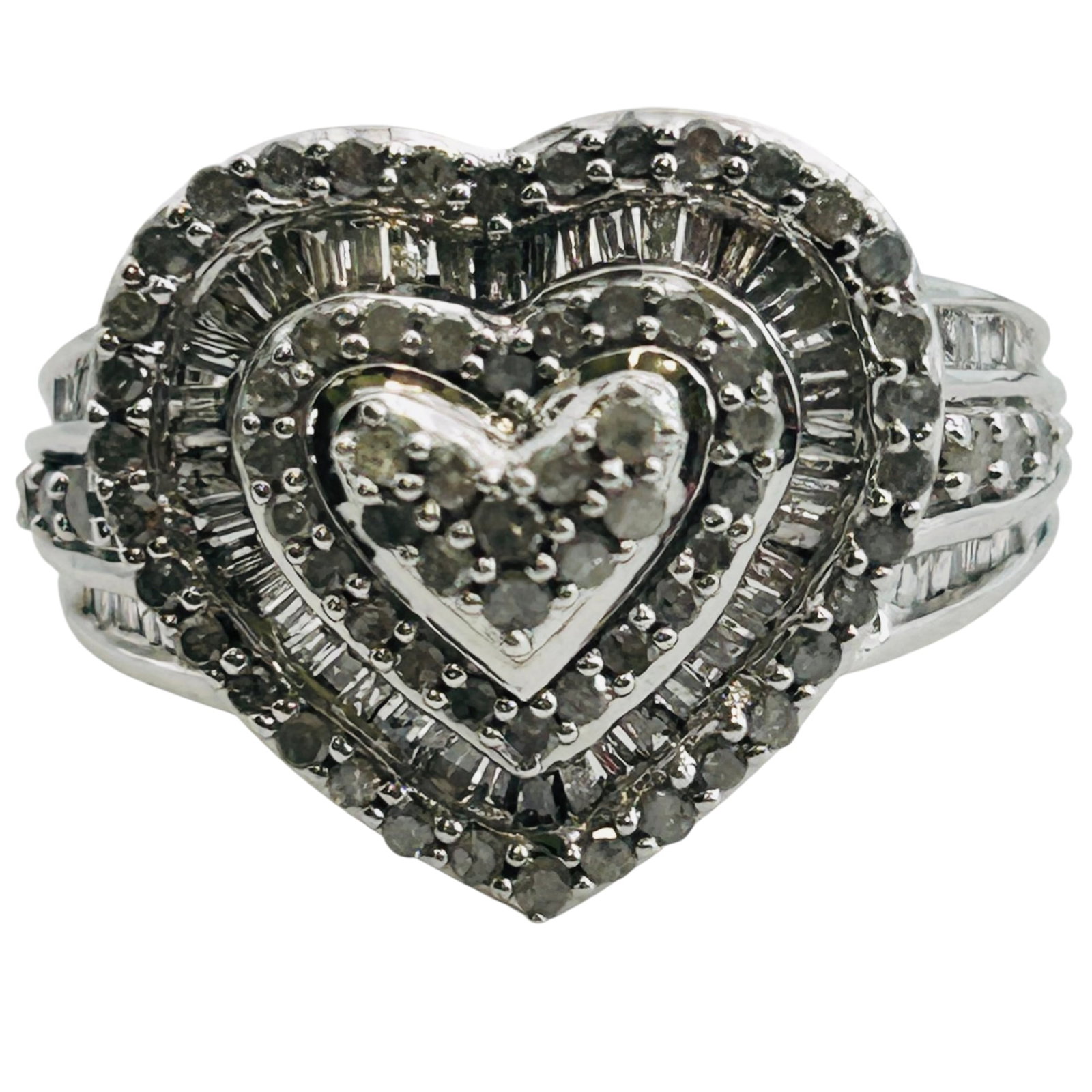 KPJ Moissanite Sterling Heart Ring Size 7, 5.89 G: KPJ Moissanite Sterling heart ring size 7 5.89 g