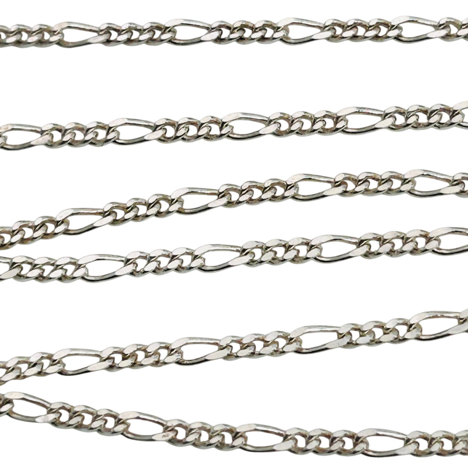 Italy, Sterling Figaro Chain Necklace 2.89 G: Italy Sterling Figaro chain necklace 2.89 g