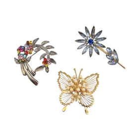 Vintage Lot Faux Pearl Rhinestone Brooches