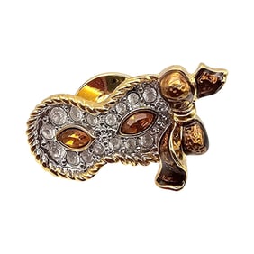 Swarovski Crystal Figure 8 Pin